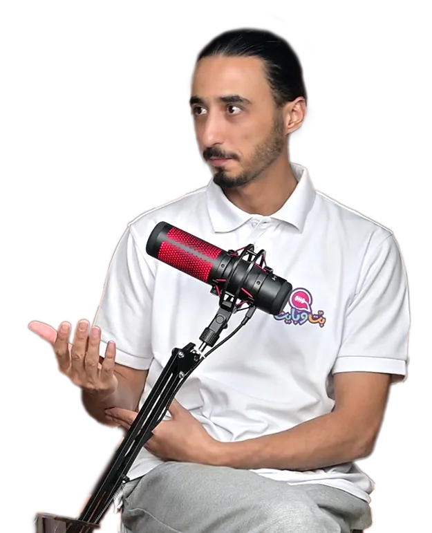 عبدالله القرعان خلف الميكروفون